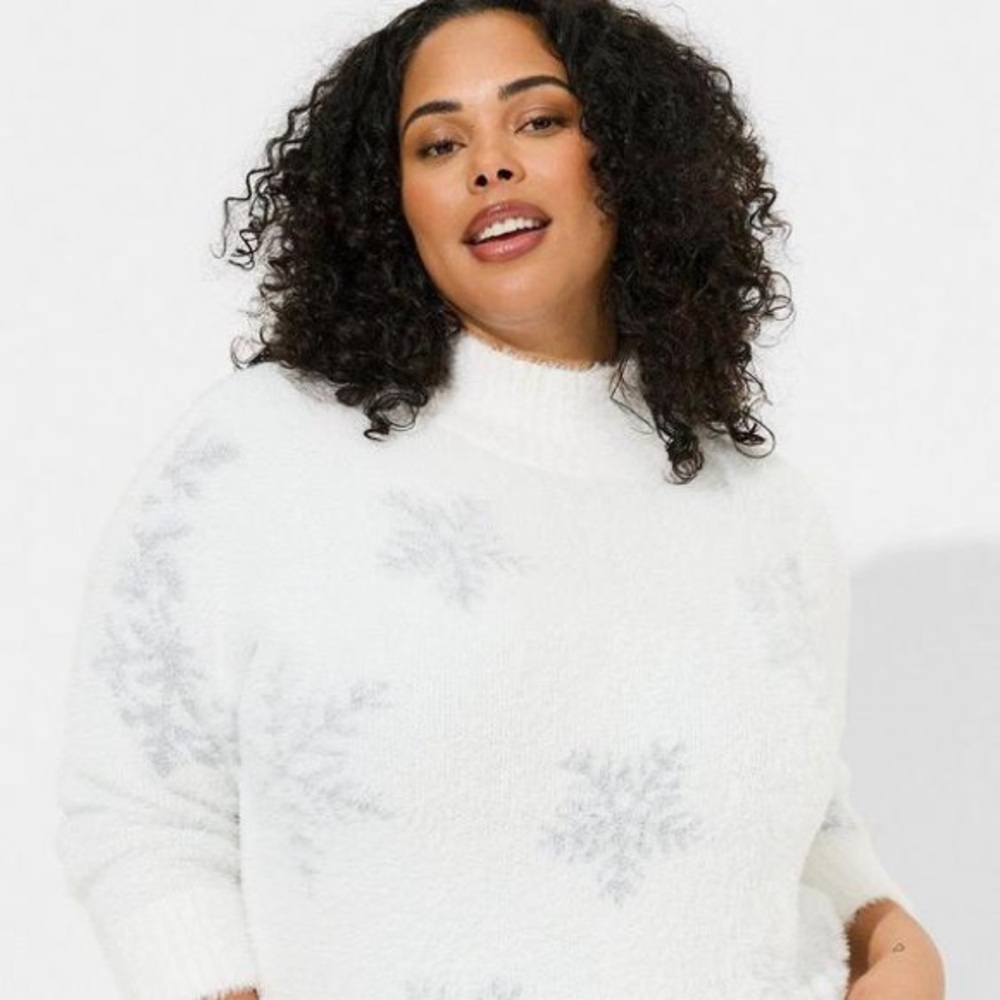 ❄️ Torrid Eyelash Pullover Turtleneck Drop Shoulder Sweater size 1X (14-16)